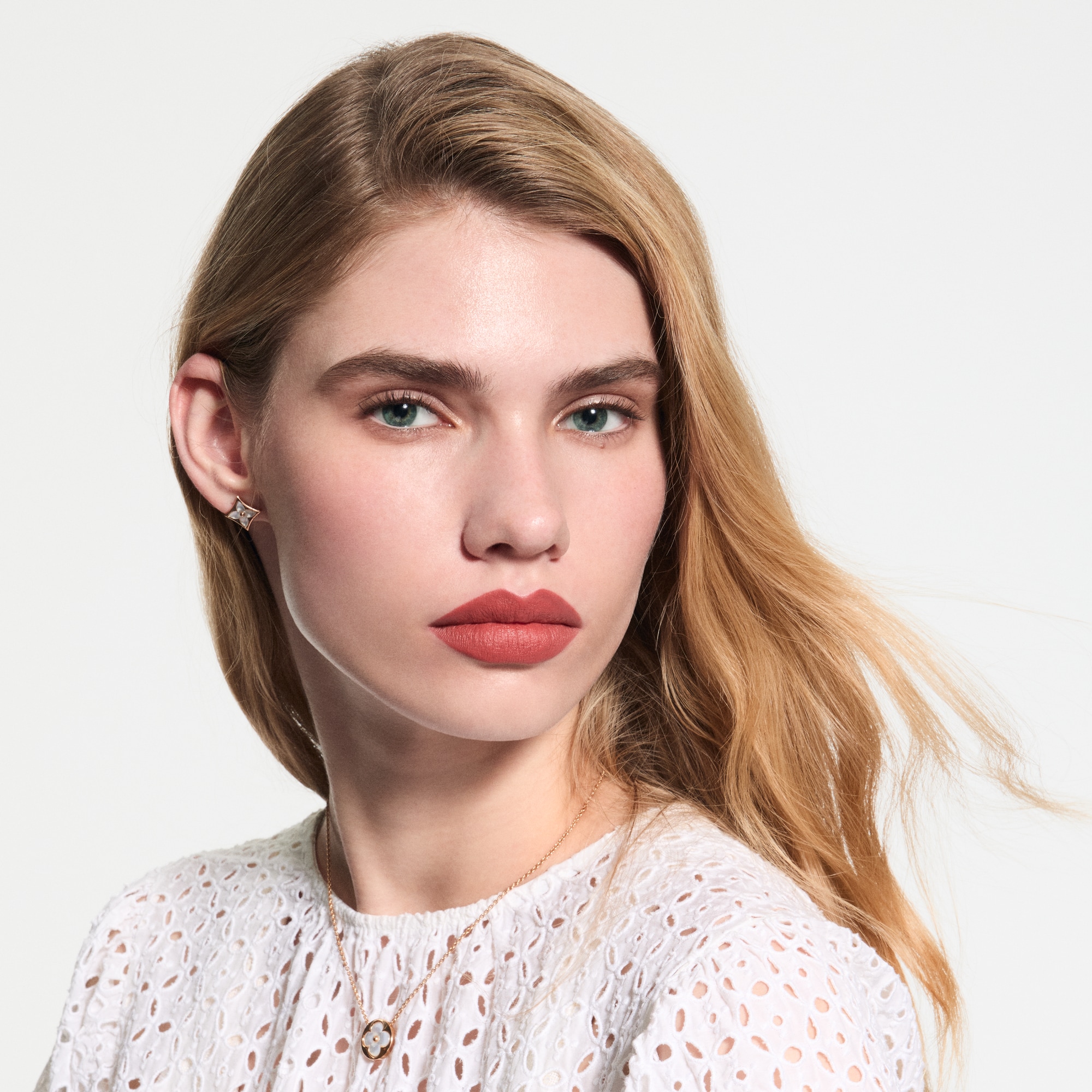 LV Rouge - ลิปสติกรีฟิลเนื้อแมตต์   in น้ำหอมและความงาม