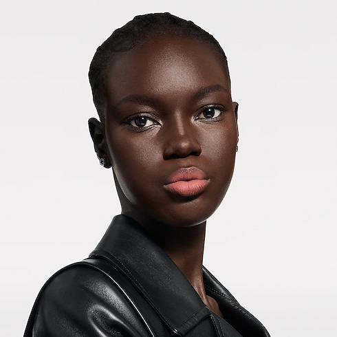 LV Rouge - รีฟิลลิปสติกเนื้อแมตต์ in น้ำหอมและความงาม's ลิปสติก } collections by Louis Vuitton (การย่อ/ขยายผลิตภัณฑ์)