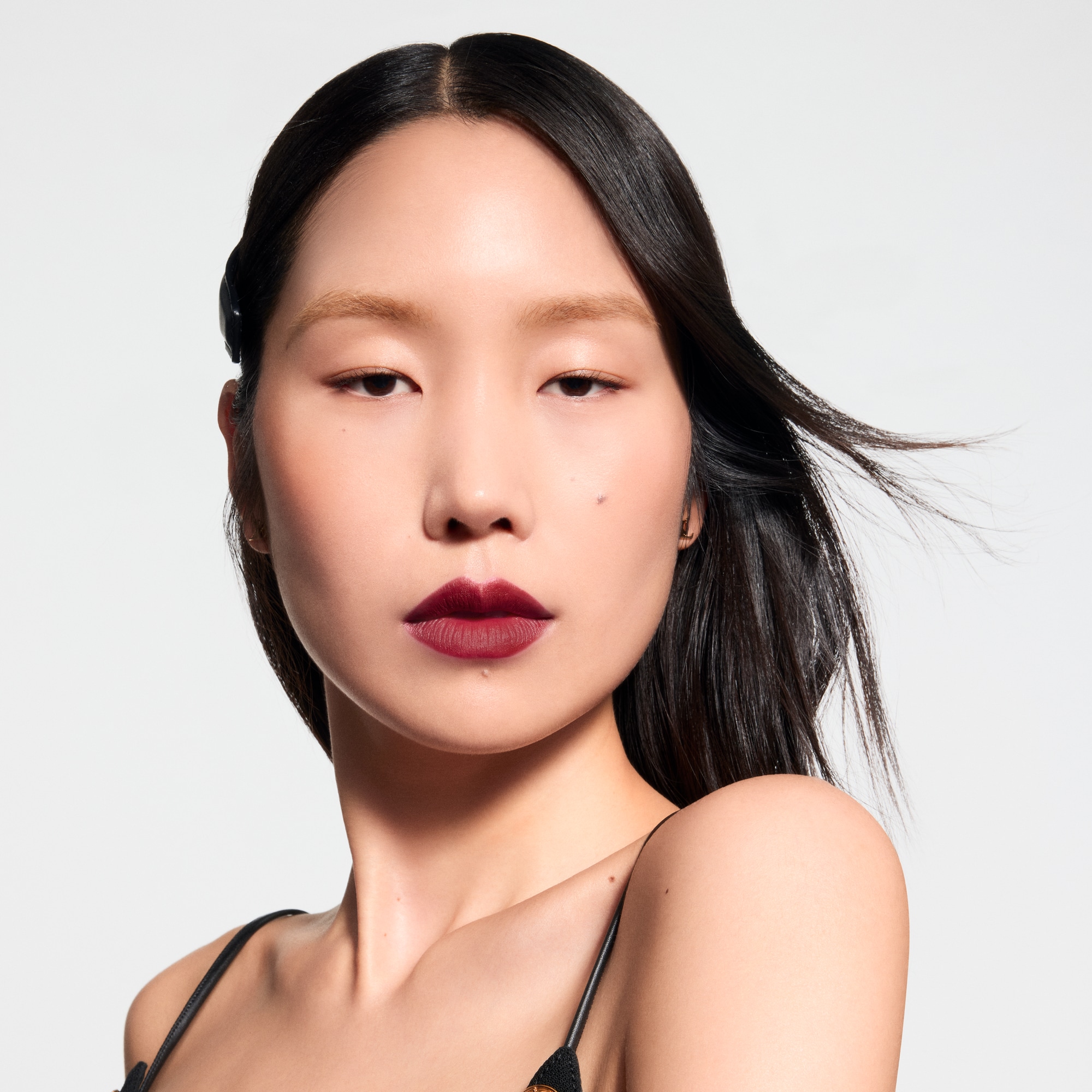 LV Rouge - ลิปสติกรีฟิลเนื้อแมตต์   in น้ำหอมและความงาม