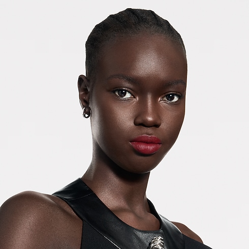 LV Rouge - ลิปสติกรีฟิลเนื้อแมตต์ in น้ำหอมและความงาม's ลิปสติก } collections by Louis Vuitton (การย่อ/ขยายผลิตภัณฑ์)