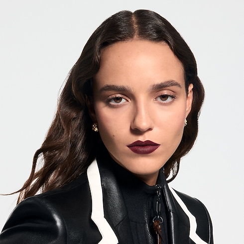 LV Rouge - ลิปสติกรีฟิลเนื้อแมตต์ in น้ำหอมและความงาม's ลิปสติก } collections by Louis Vuitton (การย่อ/ขยายผลิตภัณฑ์)