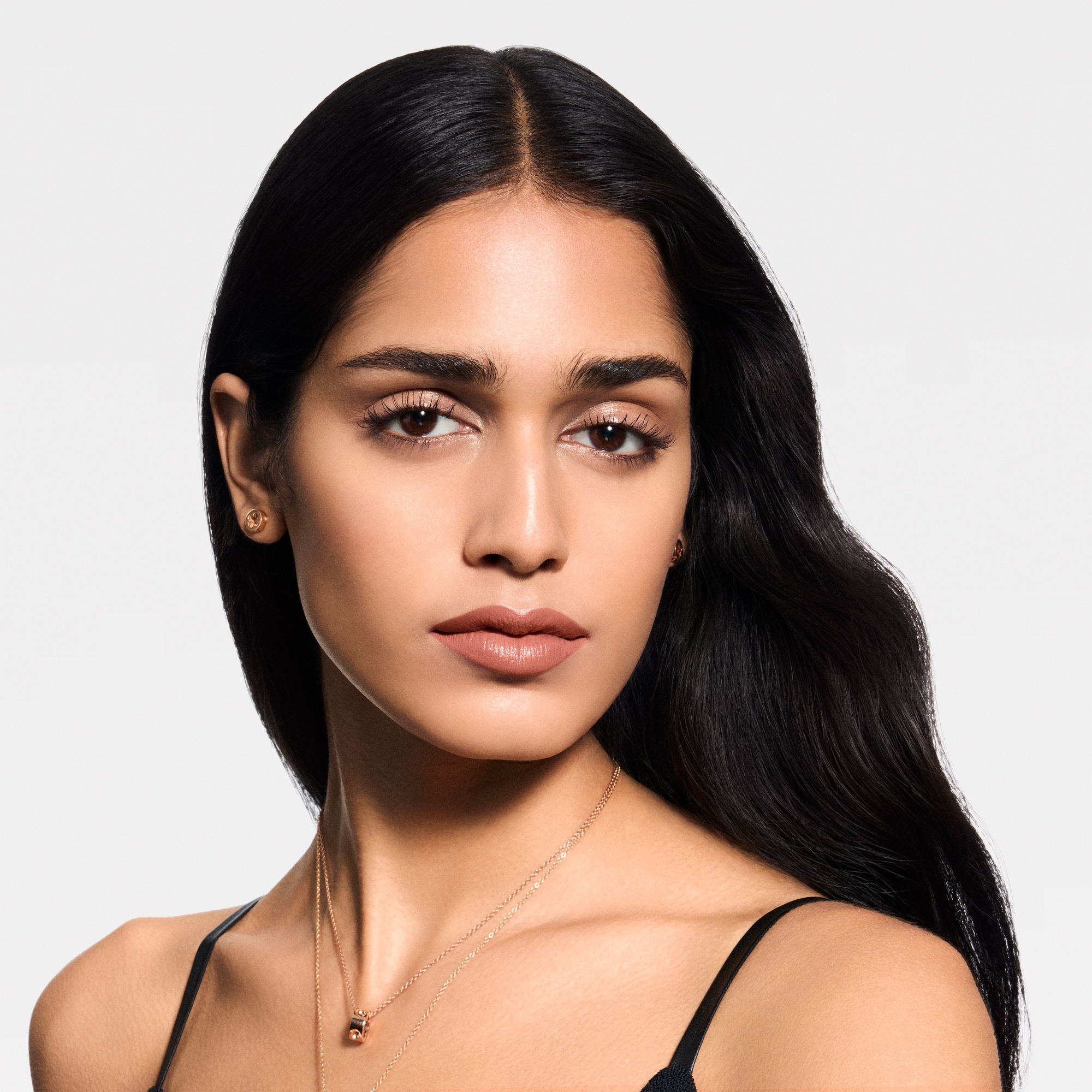 LV Rouge - ลิปสติกเนื้อซาติน   in น้ำหอมและความงาม