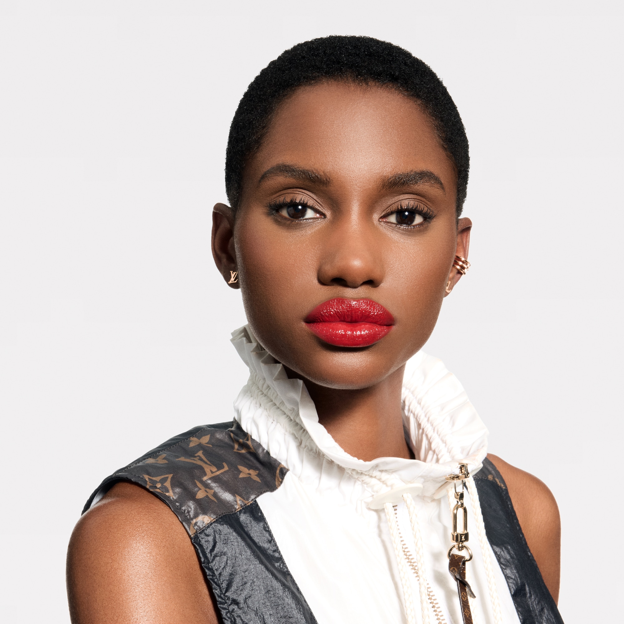 LV Rouge - ลิปสติกเนื้อซาติน   in น้ำหอมและความงาม