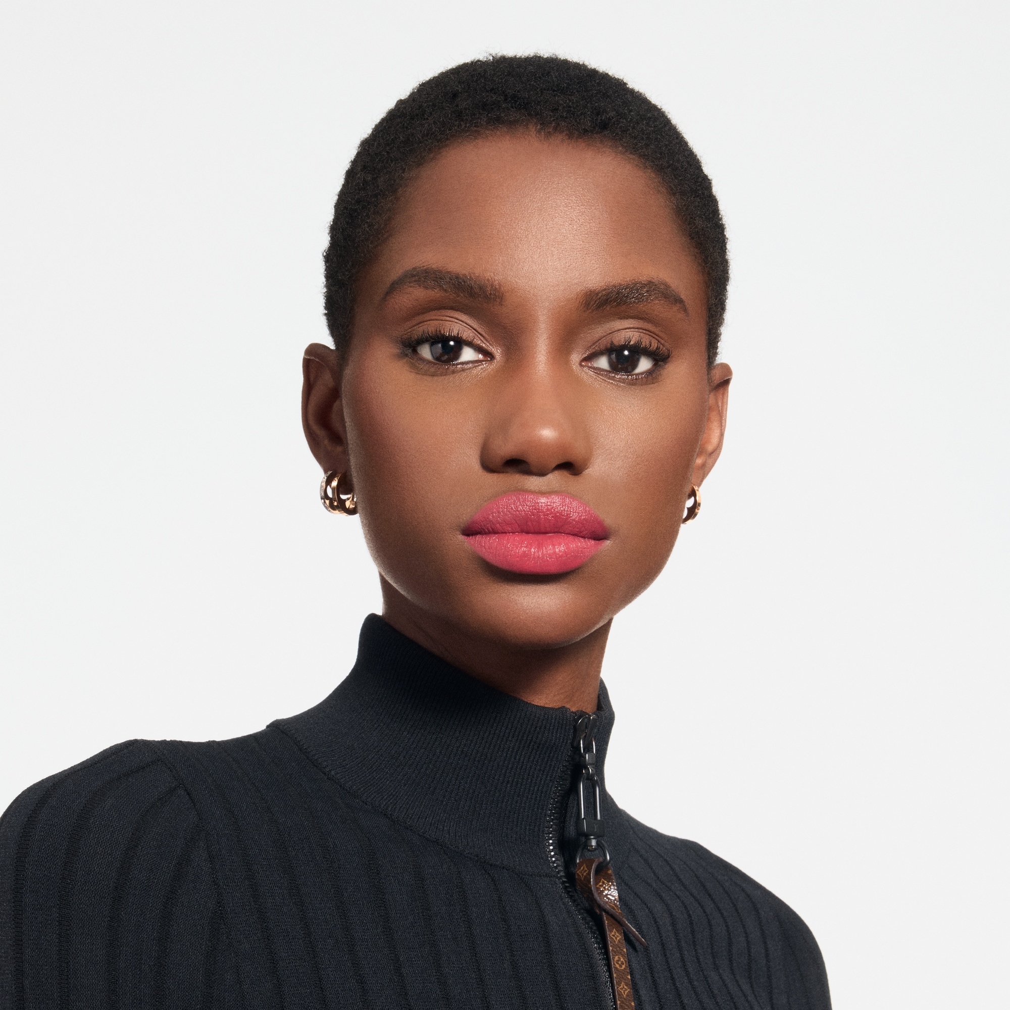 LV Rouge - ลิปสติกเนื้อซาติน   in น้ำหอมและความงาม