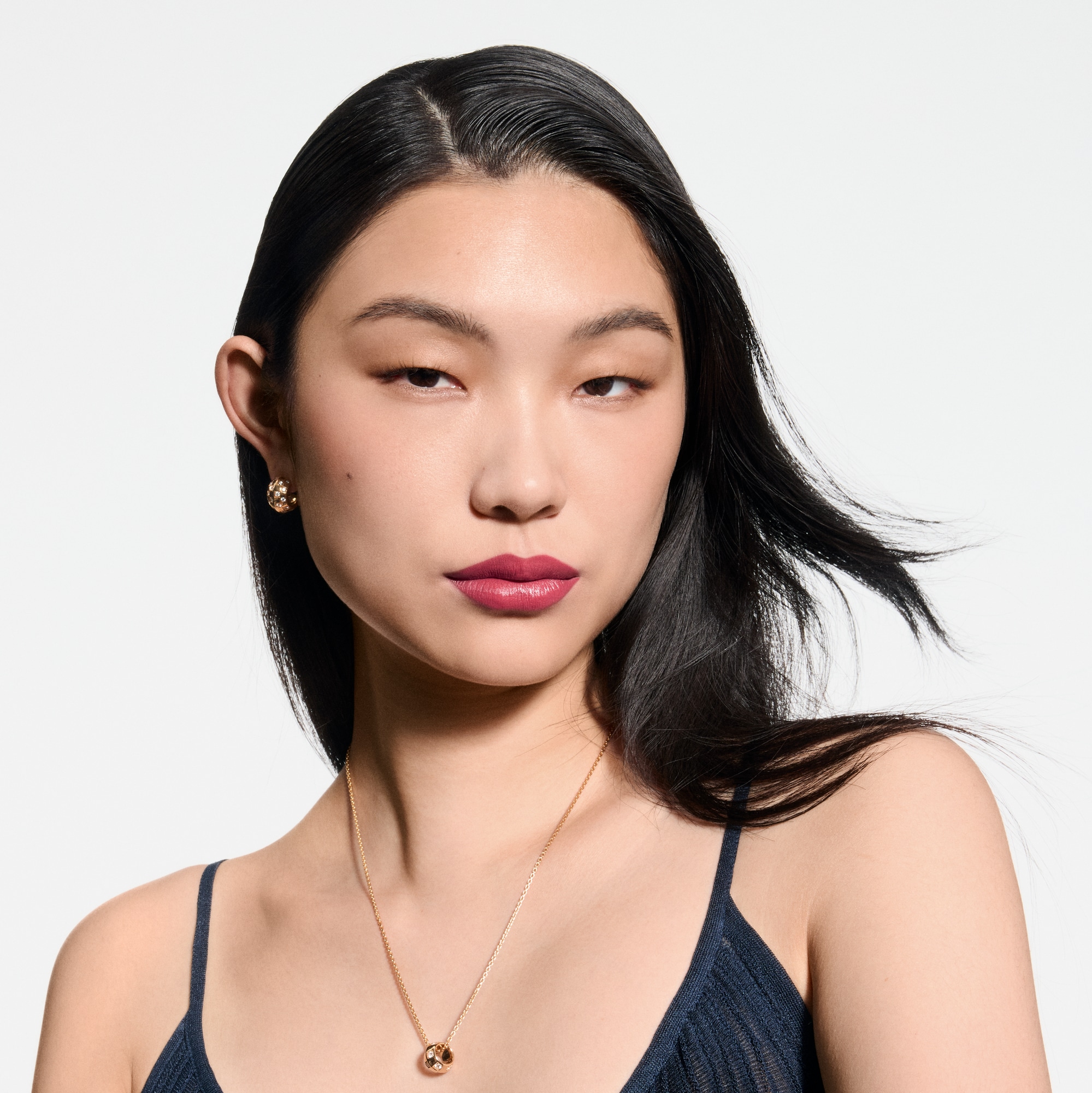 LV Rouge - ลิปสติกเนื้อซาติน   in น้ำหอมและความงาม