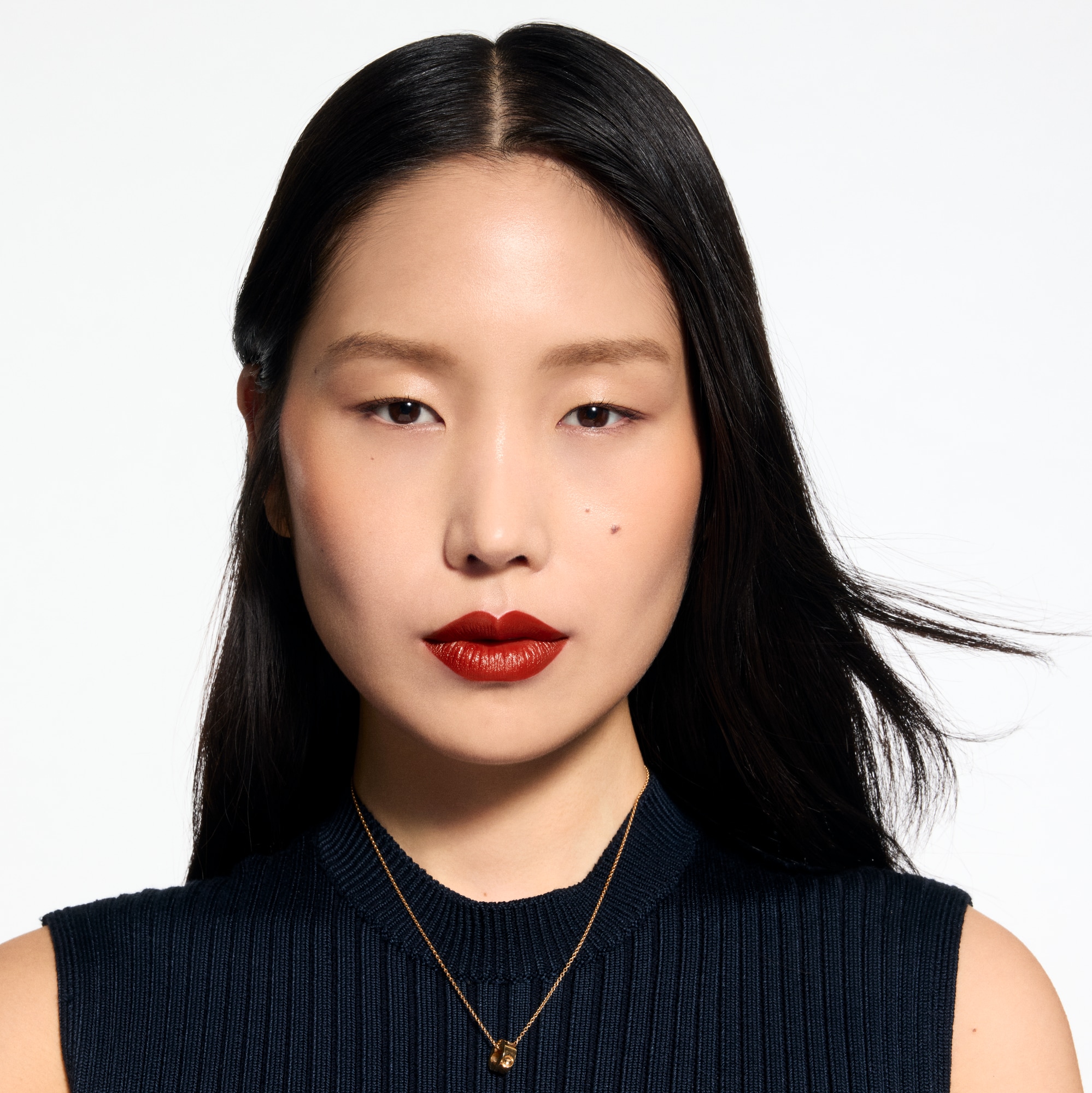 LV Rouge - ลิปสติกเนื้อซาติน   in น้ำหอมและความงาม