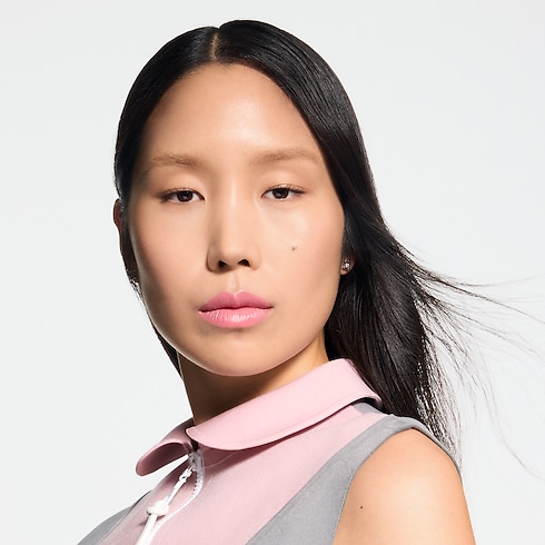 LV Rouge - ลิปสติกเนื้อซาติน in น้ำหอมและความงาม's ลิปสติก } collections by Louis Vuitton (การย่อ/ขยายผลิตภัณฑ์)