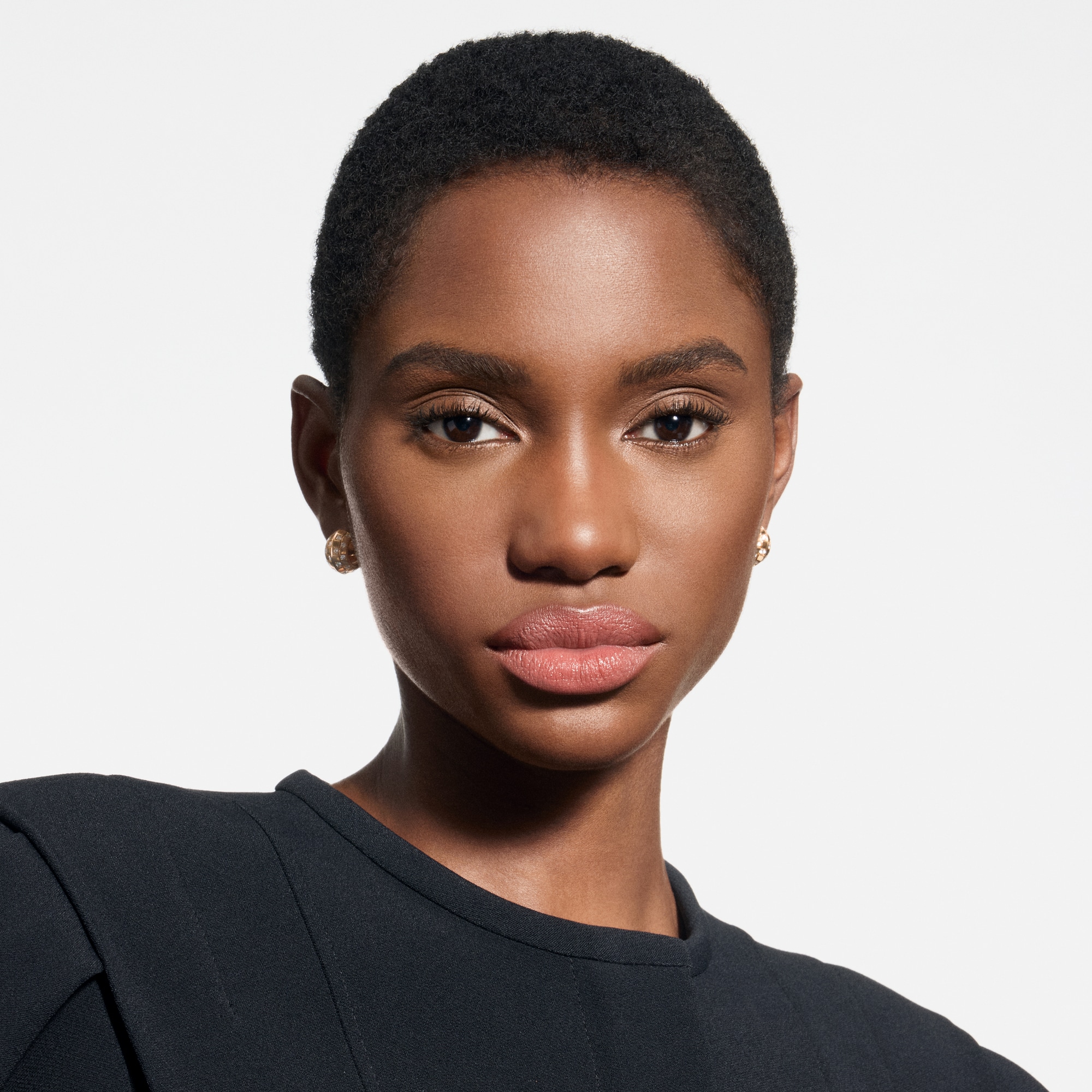 LV Rouge - ลิปสติกเนื้อซาติน   in น้ำหอมและความงาม