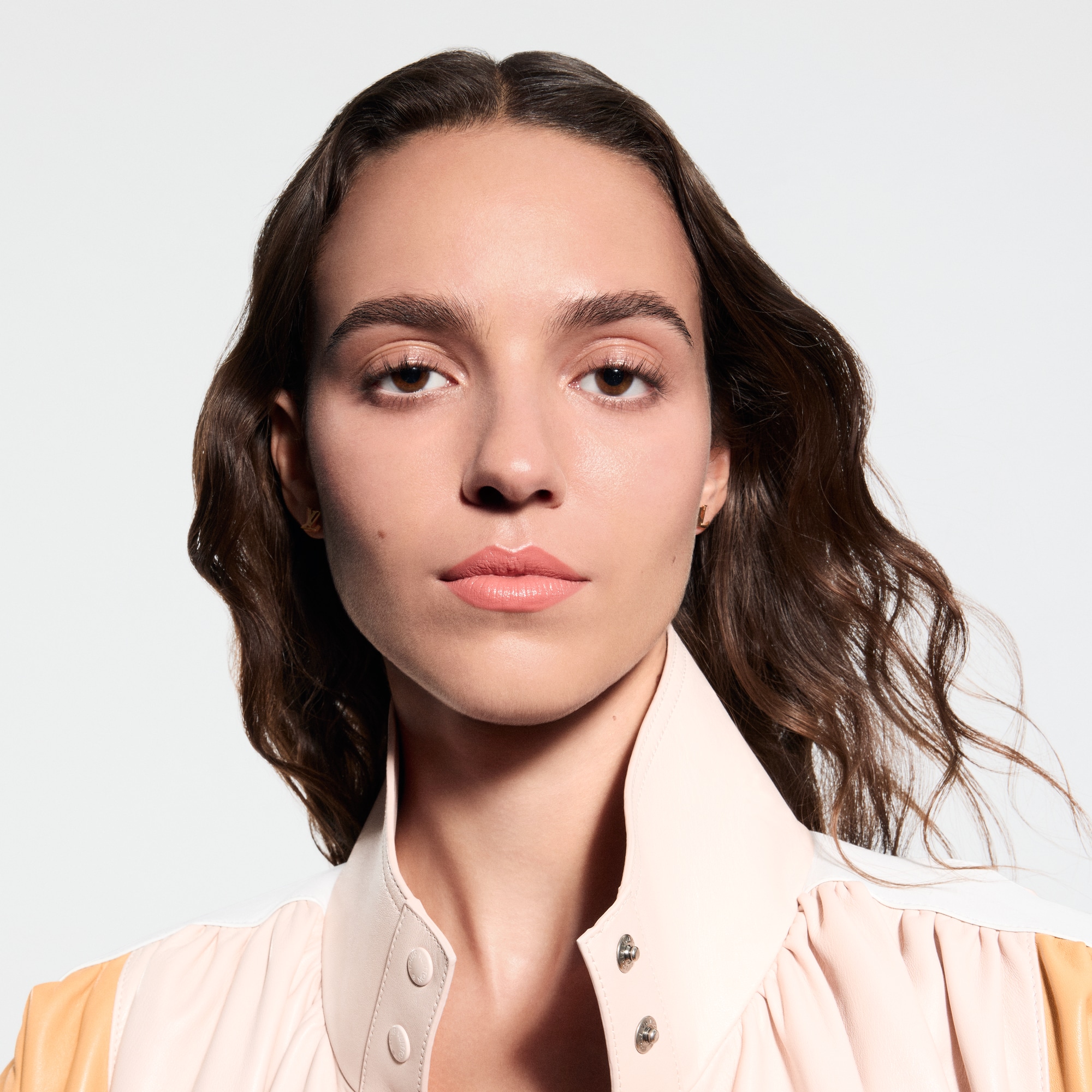 LV Rouge - ลิปสติกเนื้อซาติน   in น้ำหอมและความงาม