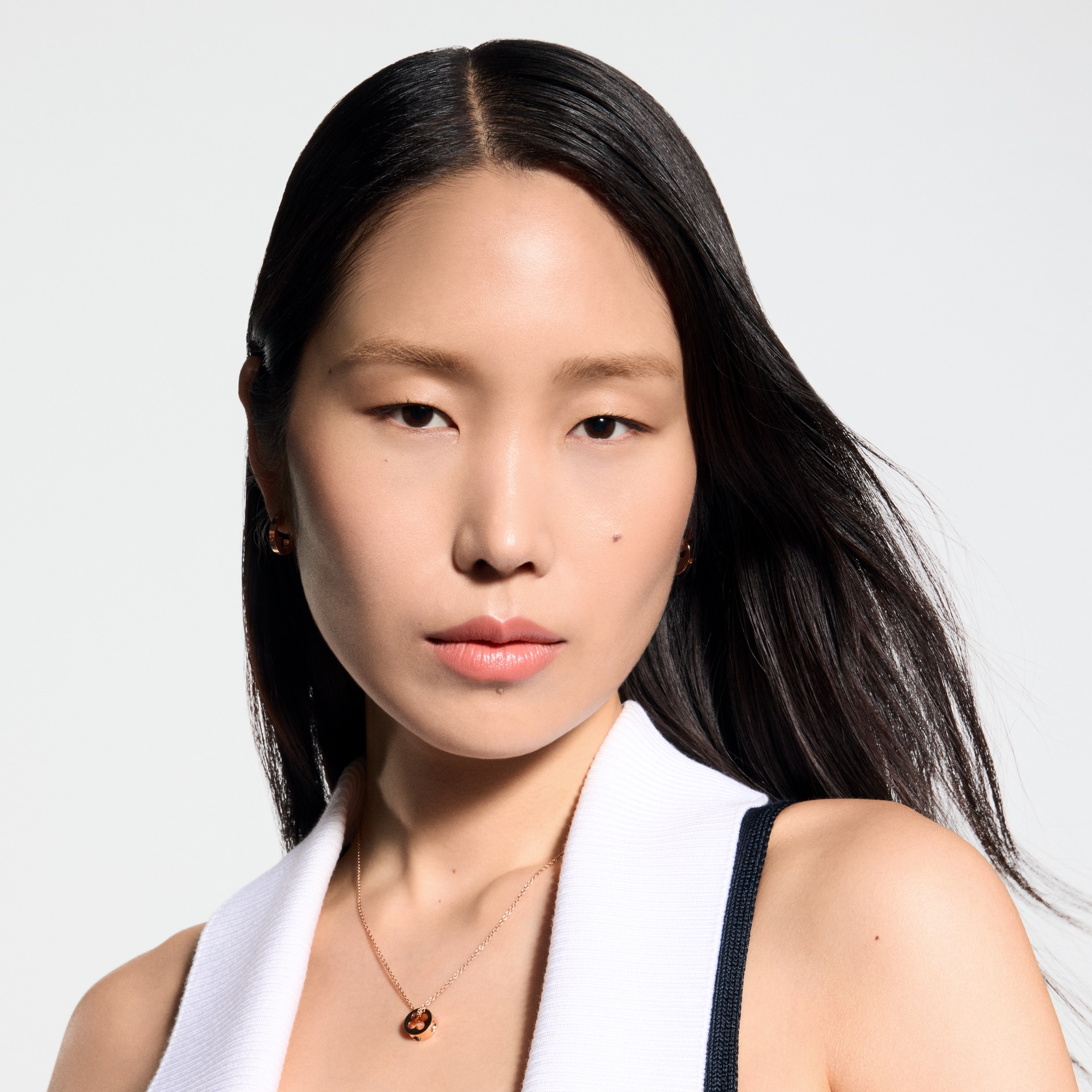 LV Rouge - ลิปสติกเนื้อซาติน   in น้ำหอมและความงาม