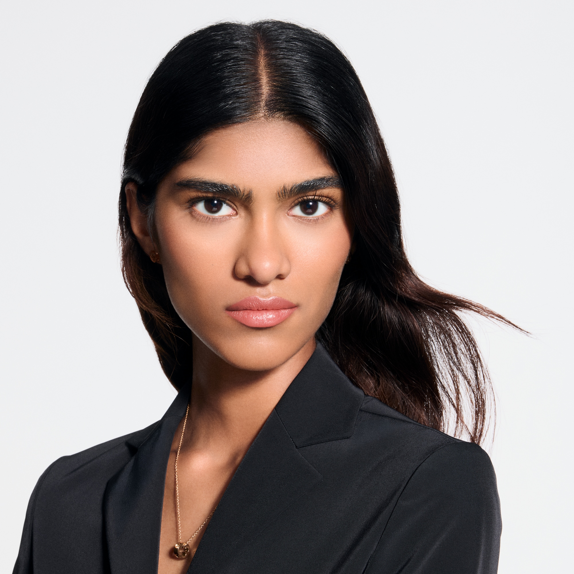 LV Rouge - ลิปสติกเนื้อซาติน   in น้ำหอมและความงาม