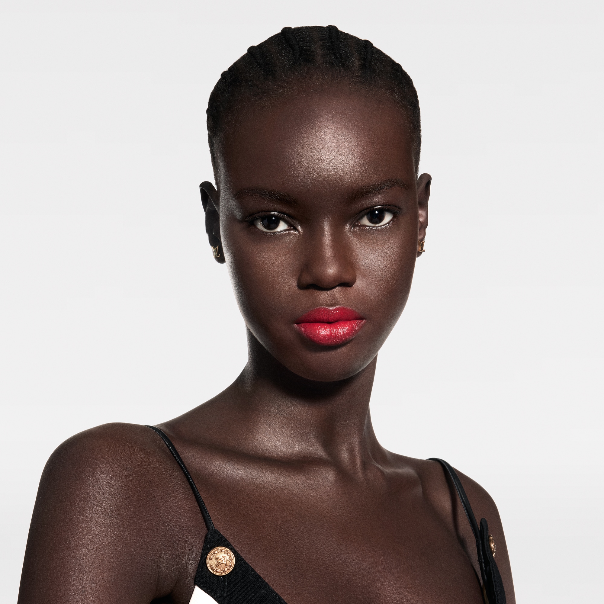 LV Rouge - ลิปสติกเนื้อซาติน   in น้ำหอมและความงาม