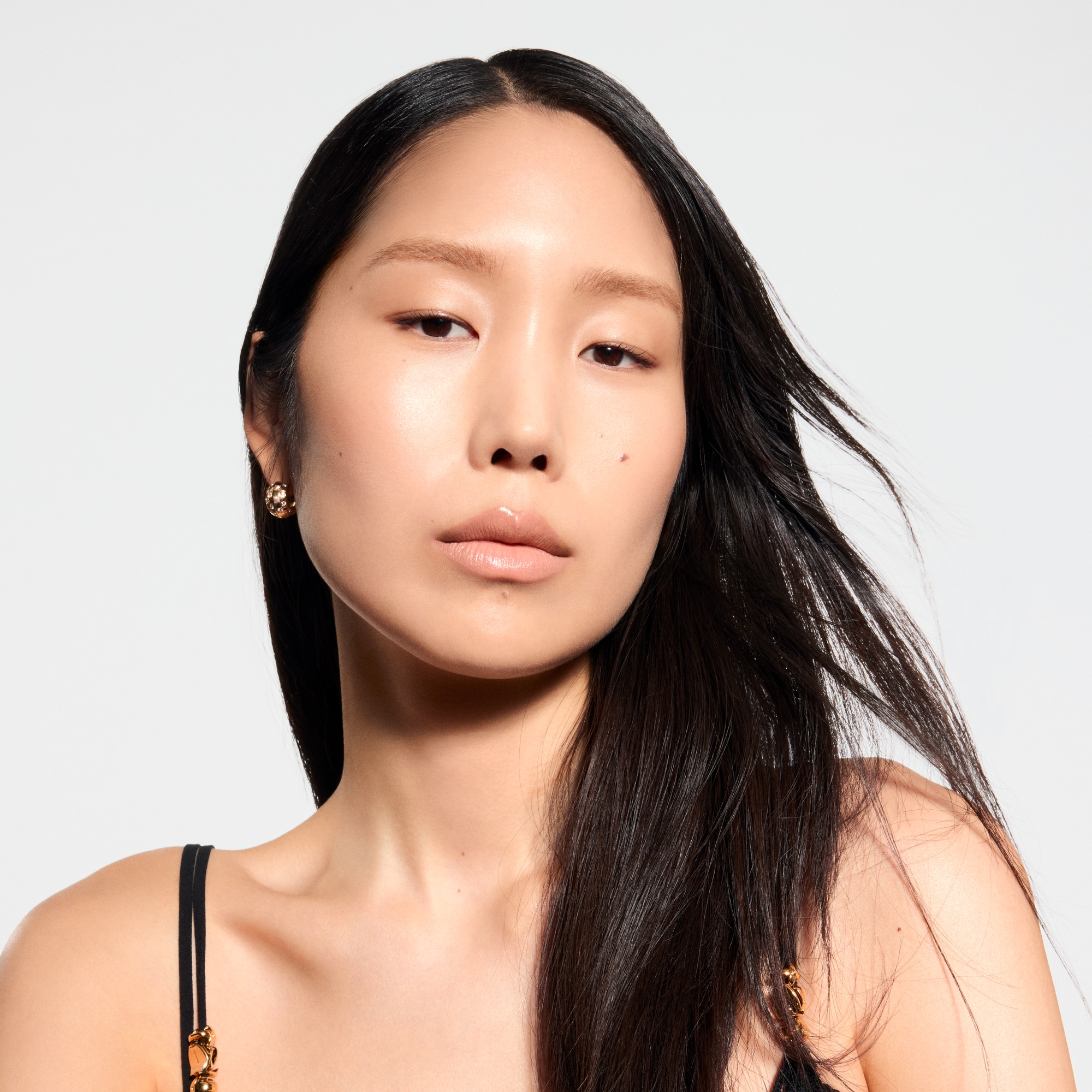 LV Rouge - ลิปสติกเนื้อซาติน   in น้ำหอมและความงาม