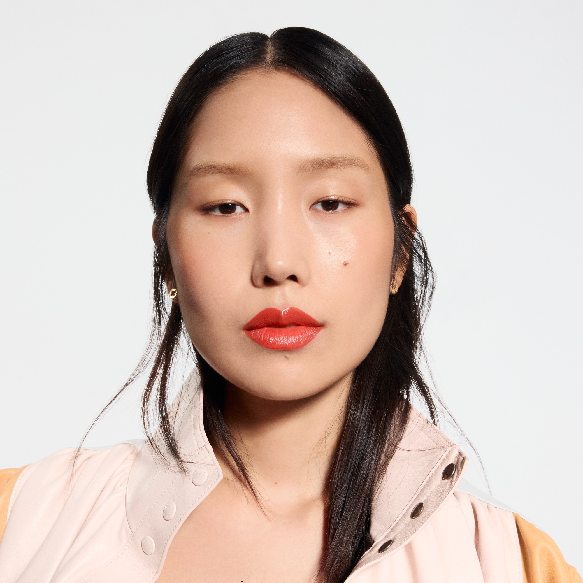 LV Rouge - ลิปสติกเนื้อซาติน   in น้ำหอมและความงาม