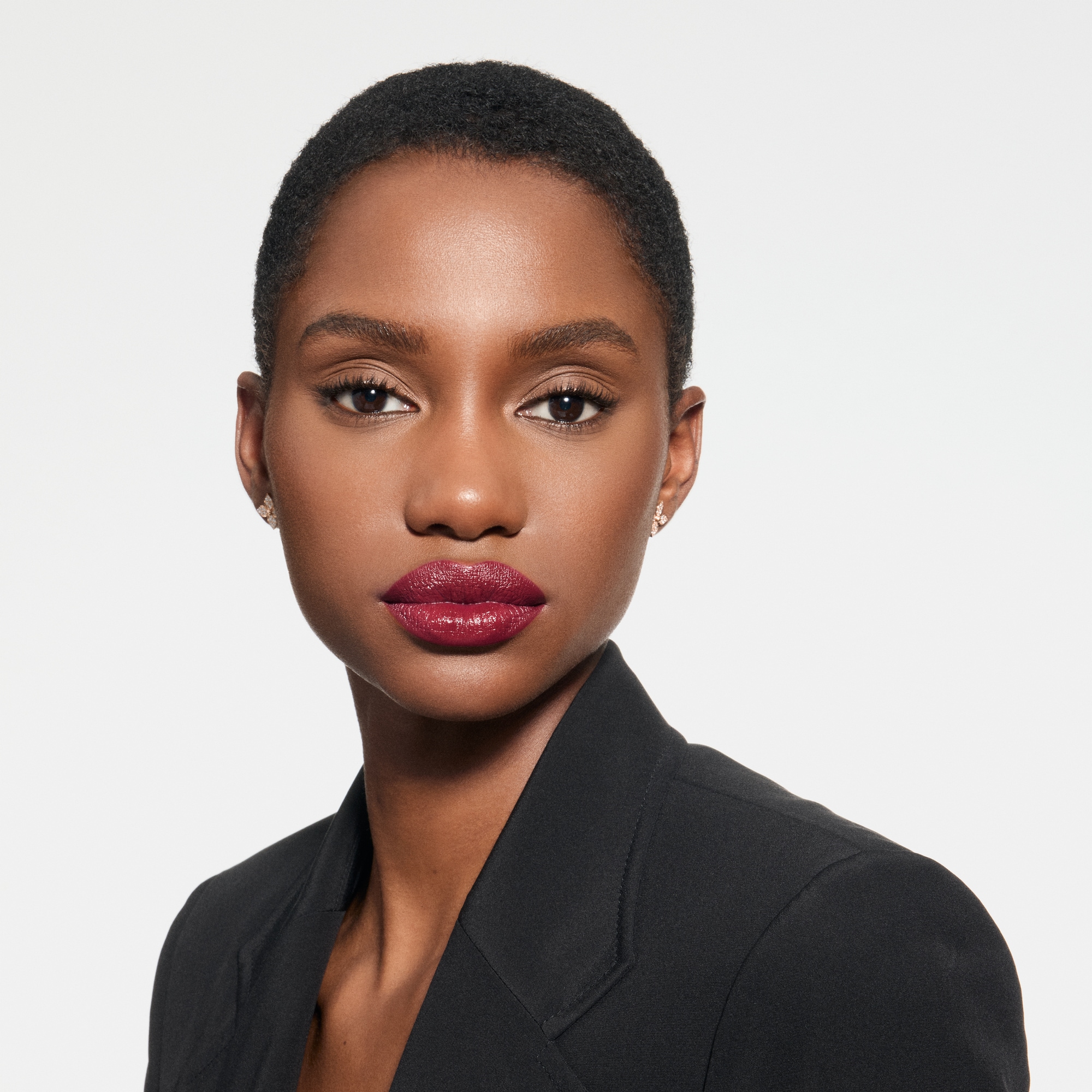 LV Rouge - ลิปสติกเนื้อซาติน   in น้ำหอมและความงาม