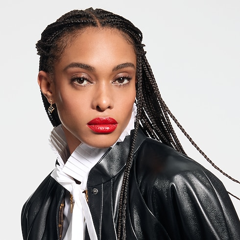 LV Rouge - รีฟิลลิปสติกเนื้อซาติน in น้ำหอมและความงาม's ลิปสติก } collections by Louis Vuitton (การย่อ/ขยายผลิตภัณฑ์)