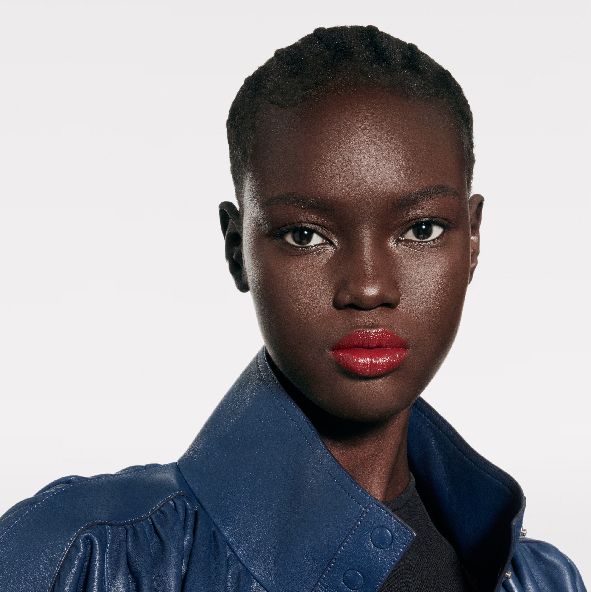 LV Rouge - รีฟิลลิปสติกเนื้อซาติน   in น้ำหอมและความงาม