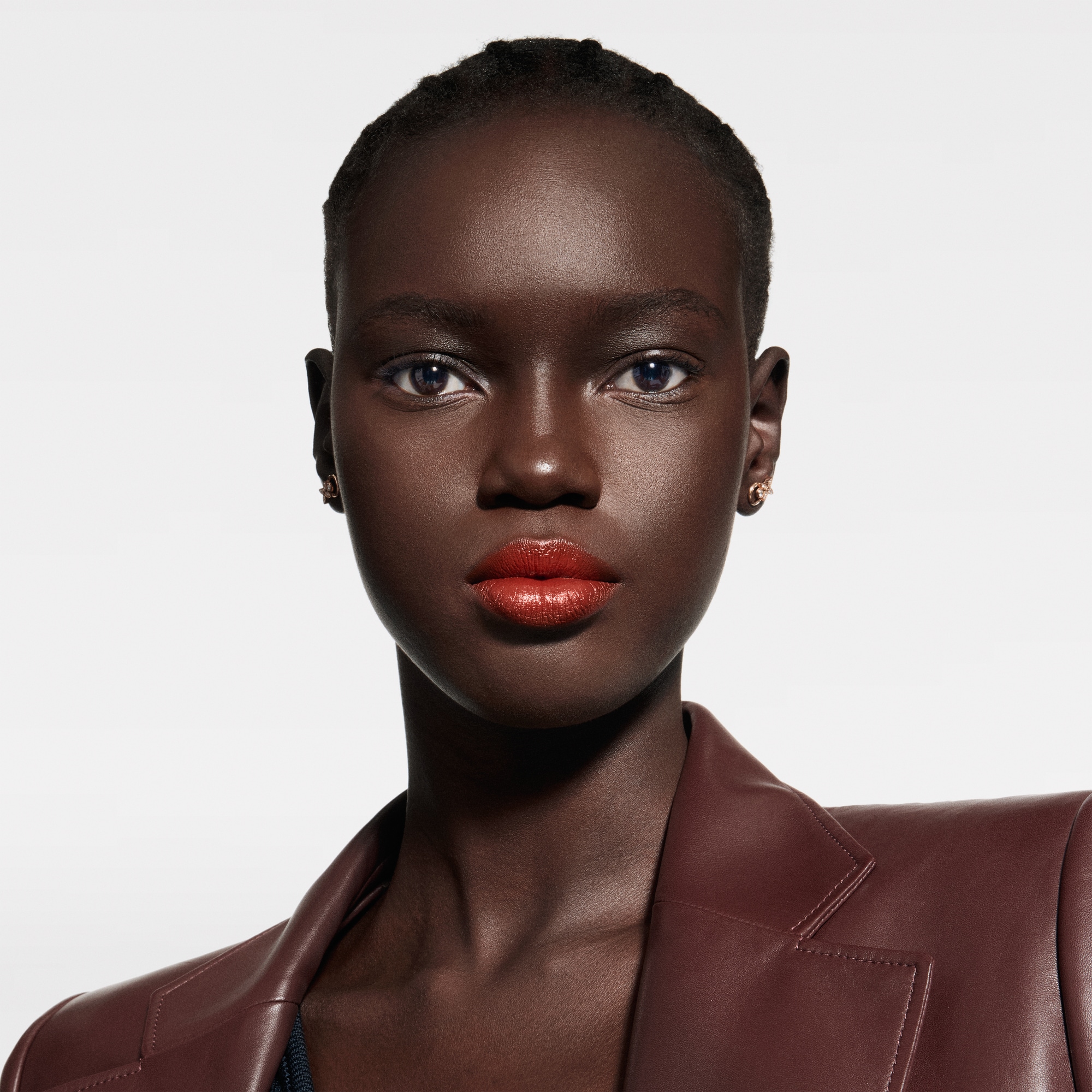 LV Rouge - รีฟิลลิปสติกเนื้อซาติน   in น้ำหอมและความงาม