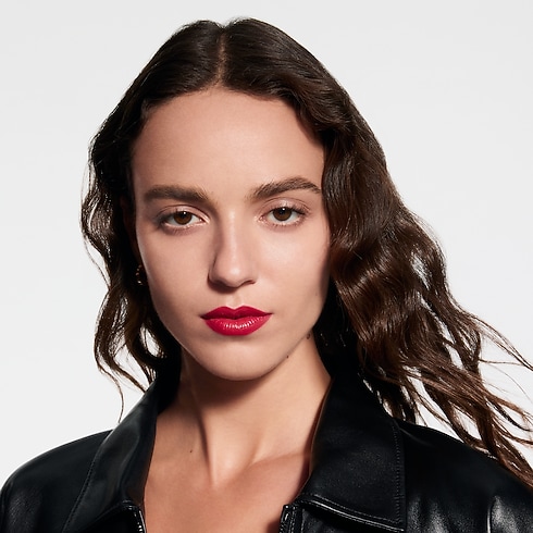 LV Rouge - รีฟิลลิปสติกเนื้อซาติน in น้ำหอมและความงาม's ลิปสติก } collections by Louis Vuitton (การย่อ/ขยายผลิตภัณฑ์)