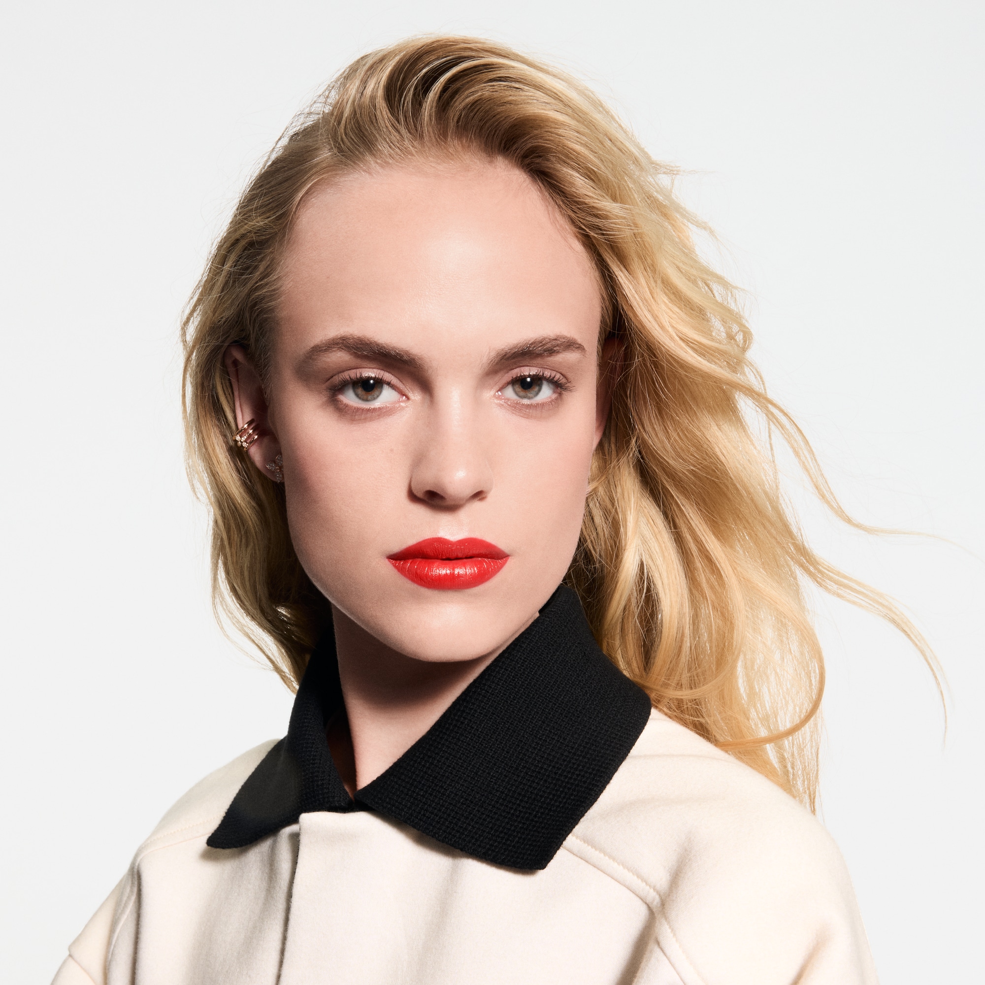 LV Rouge - รีฟิลลิปสติกเนื้อซาติน   in น้ำหอมและความงาม