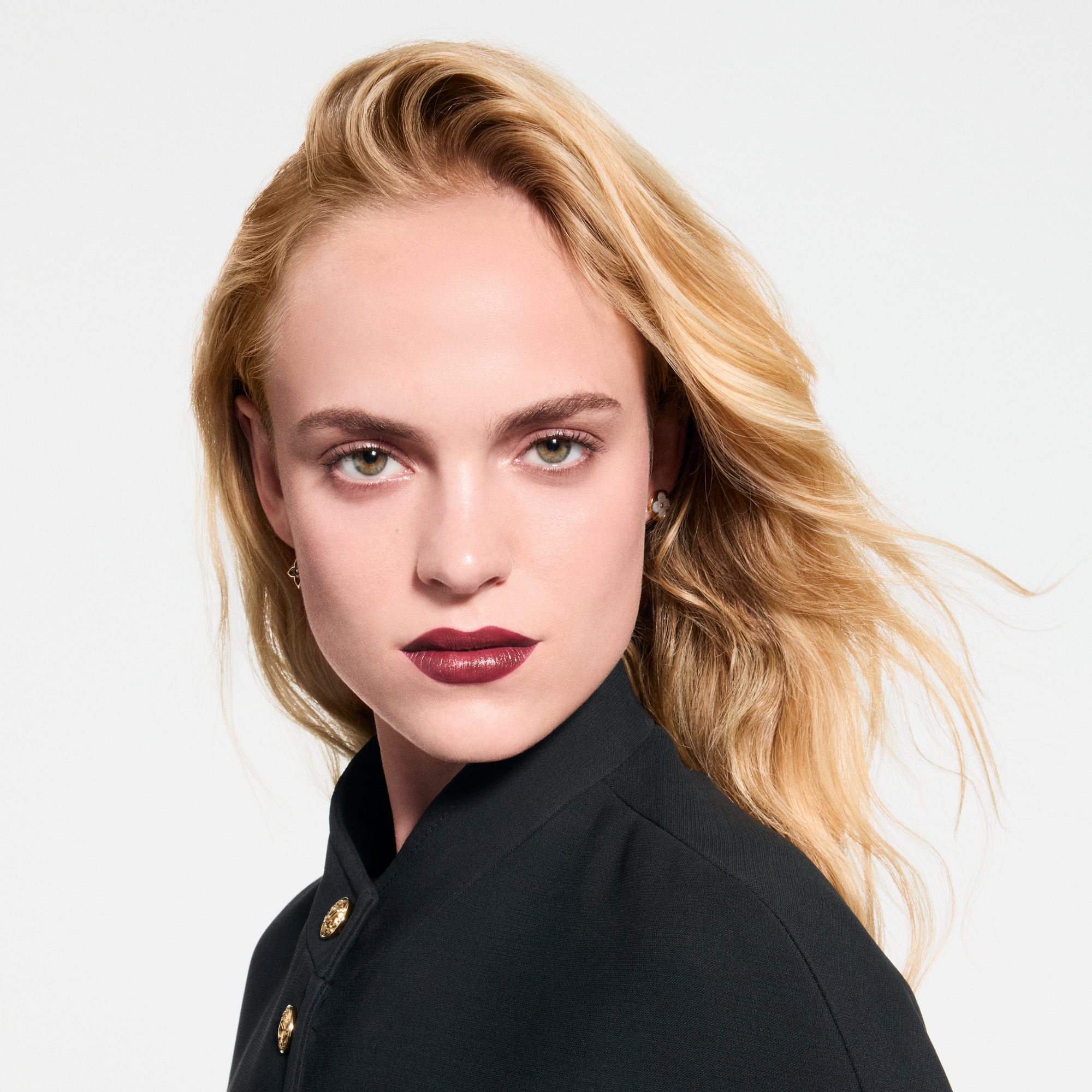 LV Rouge - รีฟิลลิปสติกเนื้อซาติน   in น้ำหอมและความงาม