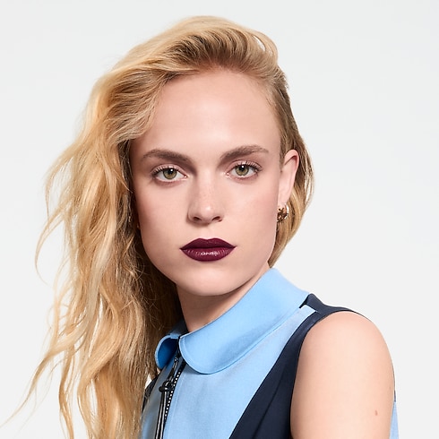 LV Rouge - รีฟิลลิปสติกเนื้อซาติน in น้ำหอมและความงาม's ลิปสติก } collections by Louis Vuitton (การย่อ/ขยายผลิตภัณฑ์)