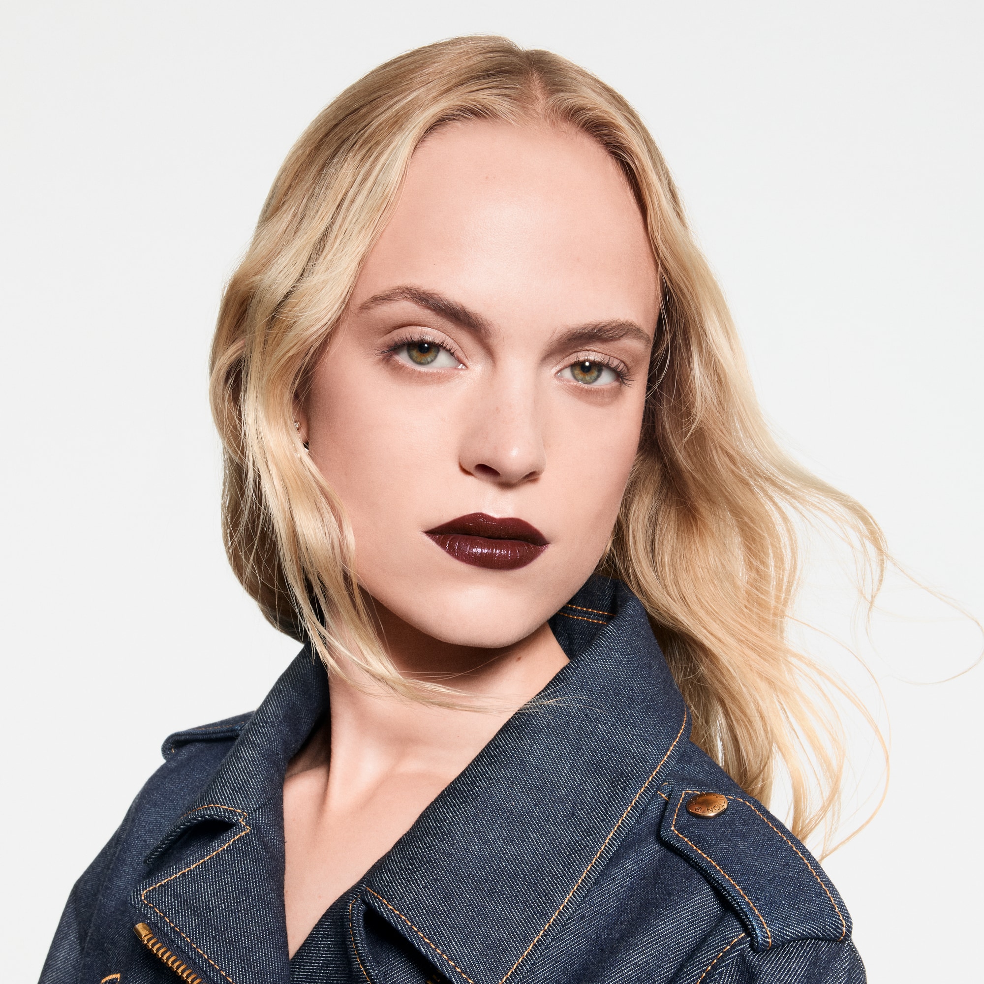 LV Rouge - รีฟิลลิปสติกเนื้อซาติน   in น้ำหอมและความงาม