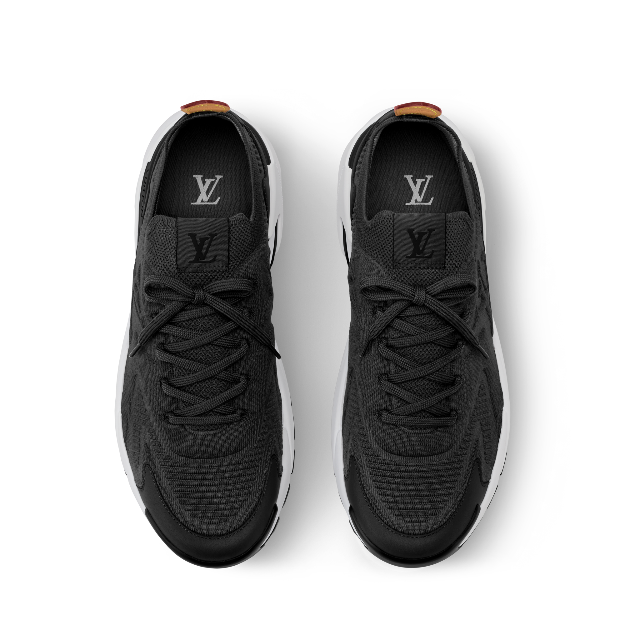 รองเท้าผ้าใบรุ่น LV Runner Tatic  in ผู้ชาย