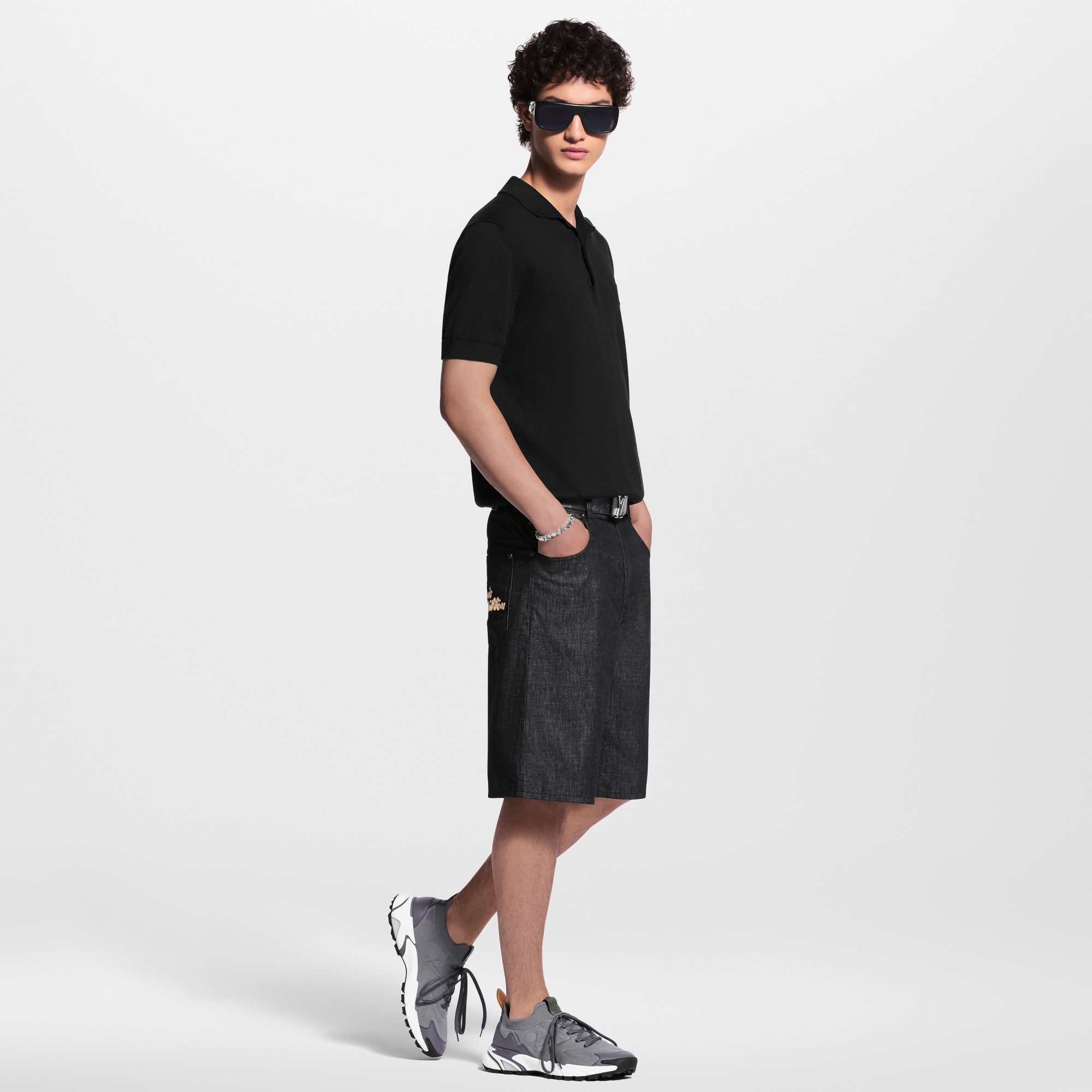 รองเท้าผ้าใบรุ่น LV Runner Tatic  in ผู้ชาย
