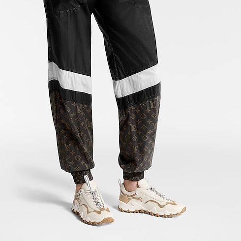 รองเท้าผ้าใบรุ่น LV Rush in ผู้หญิง's รองเท้า รองเท้าผ้าใบสำหรับผู้หญิง collections by Louis Vuitton (การย่อ/ขยายผลิตภัณฑ์)