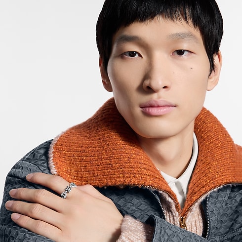 แหวน LV Sailor . in ผู้ชาย's แฟชั่นจิวเวลรี่ แหวน collections by Louis Vuitton (การย่อ/ขยายผลิตภัณฑ์)