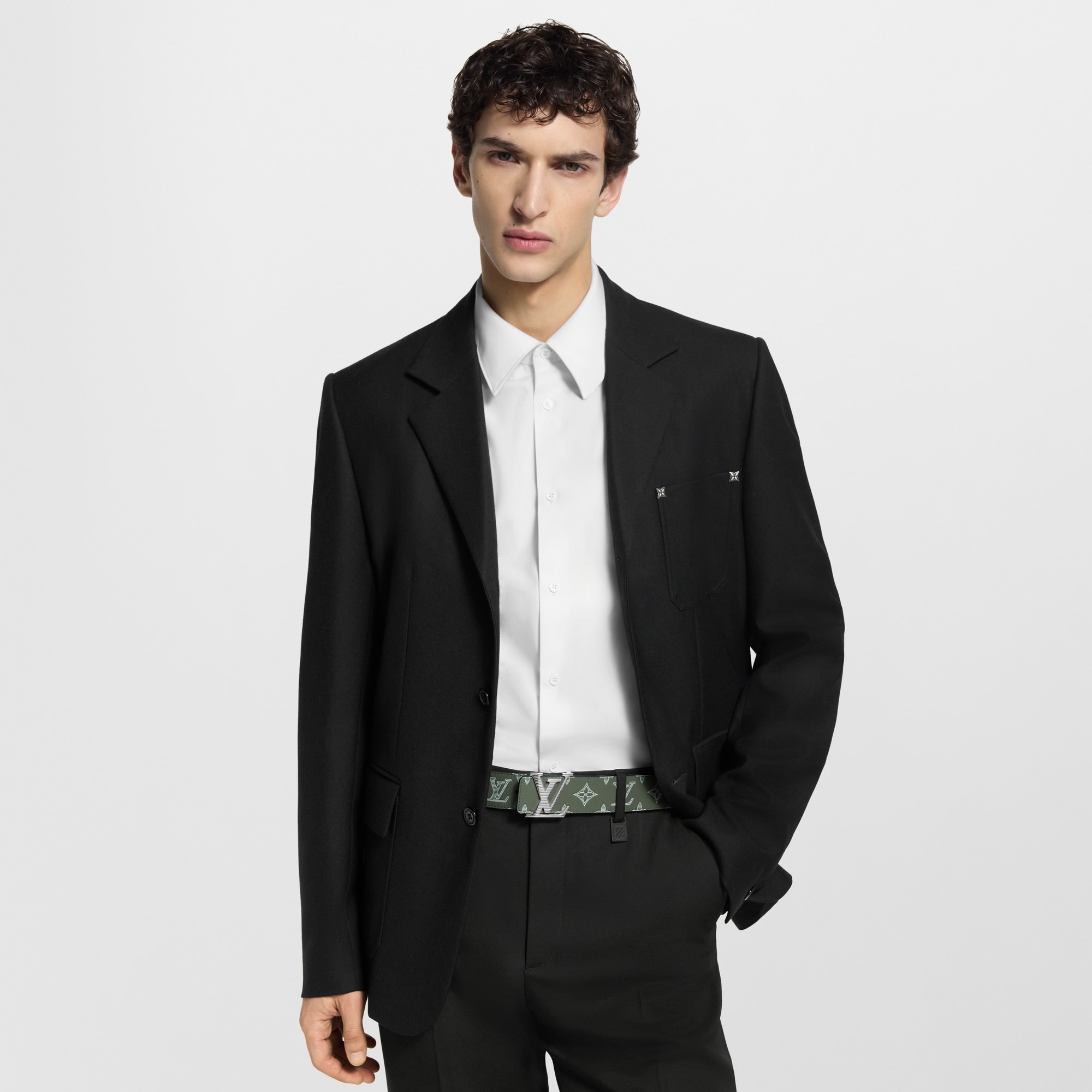 เข็มขัดรุ่น LV Shadow ขนาด 40 มม. ใส่ได้ทั้งสองด้าน Monogram Shadow in ผู้ชาย