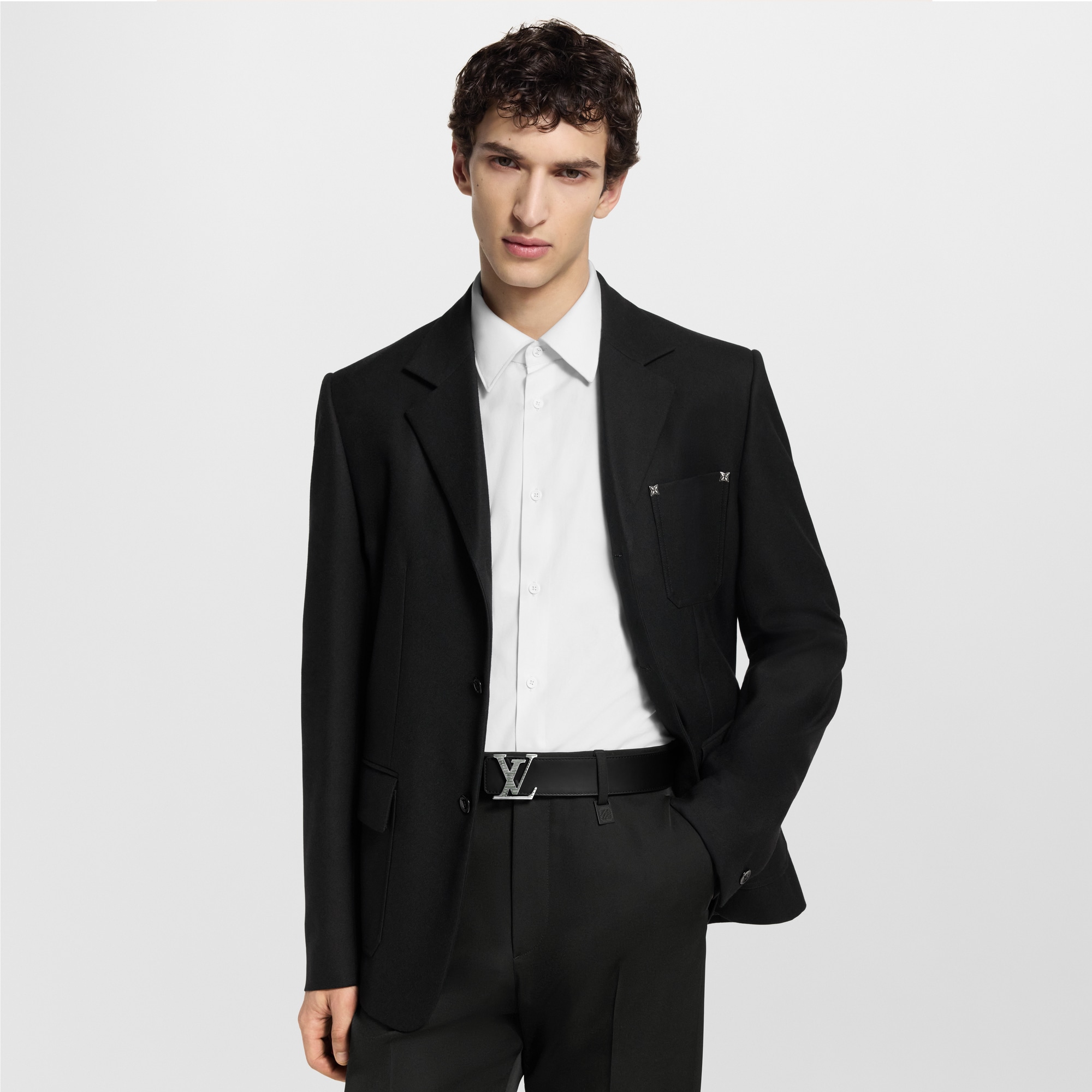 เข็มขัดรุ่น LV Shadow ขนาด 40 มม. ใส่ได้ทั้งสองด้าน Monogram Shadow in ผู้ชาย