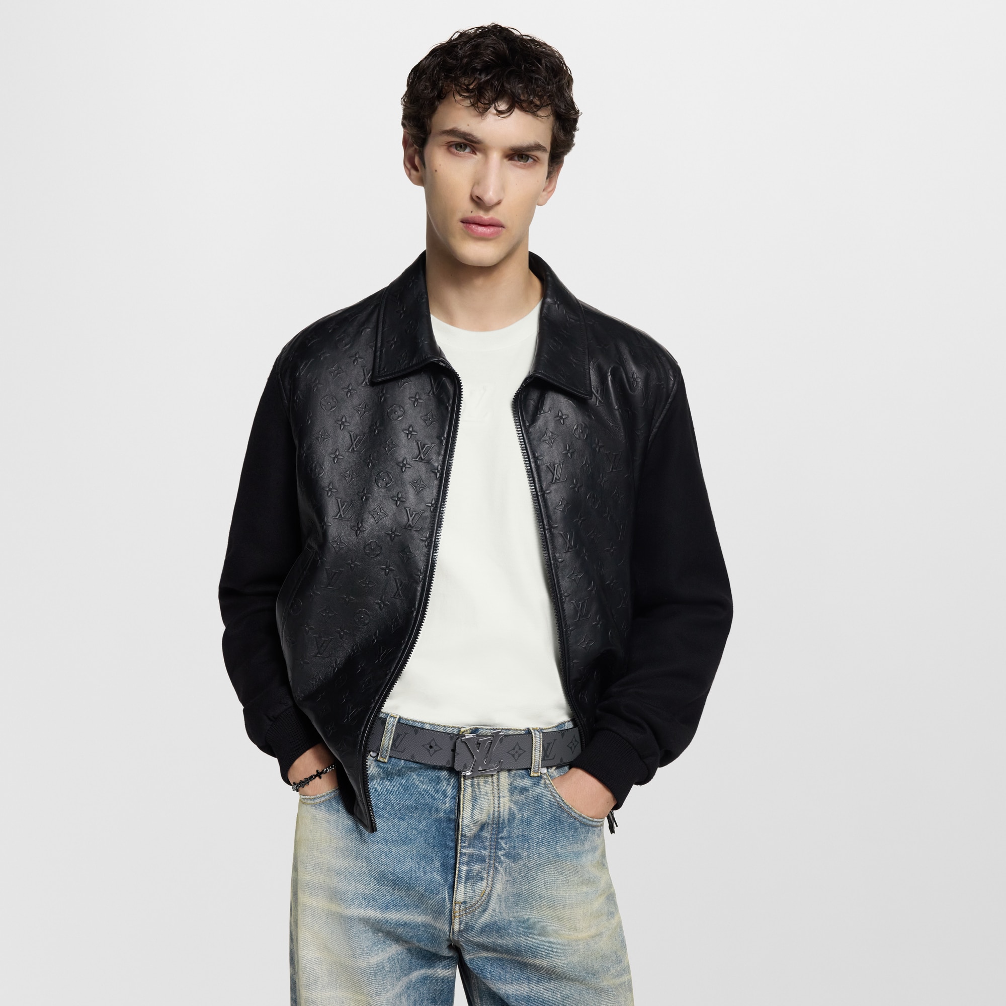 เข็มขัดรุ่น LV Shake ขนาด 40 มม. ใส่ได้ทั้งสองด้าน G66 in ผู้ชาย