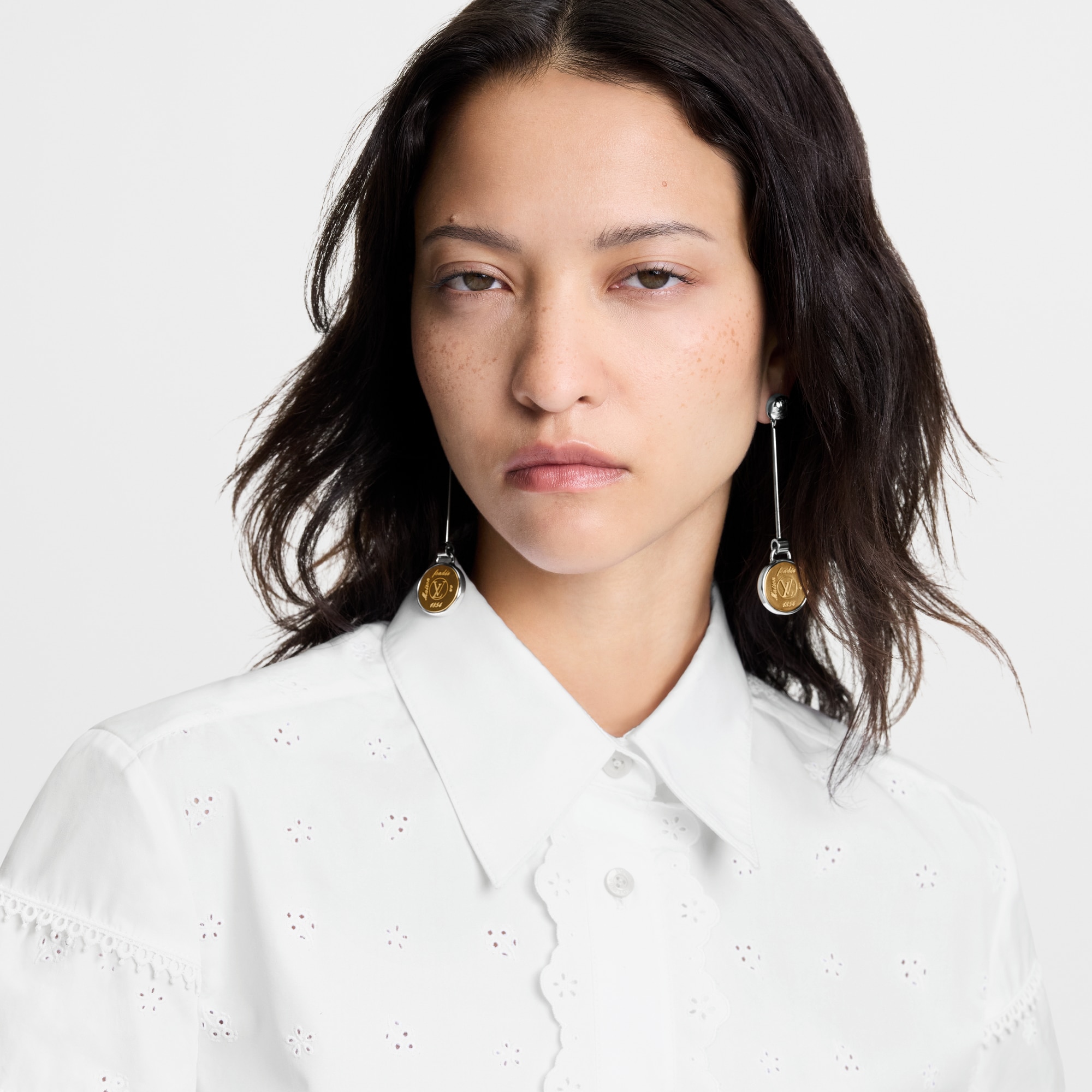ต่างหู LV Signet . in ผู้หญิง
