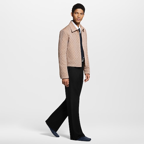 รองเท้ามอคคาซินรุ่น LV Silverstone in ผู้ชาย's รองเท้า รองเท้าโลฟเฟอร์ และ มอคคาซินสำหรับผู้ชาย collections by Louis Vuitton (การย่อ/ขยายผลิตภัณฑ์)