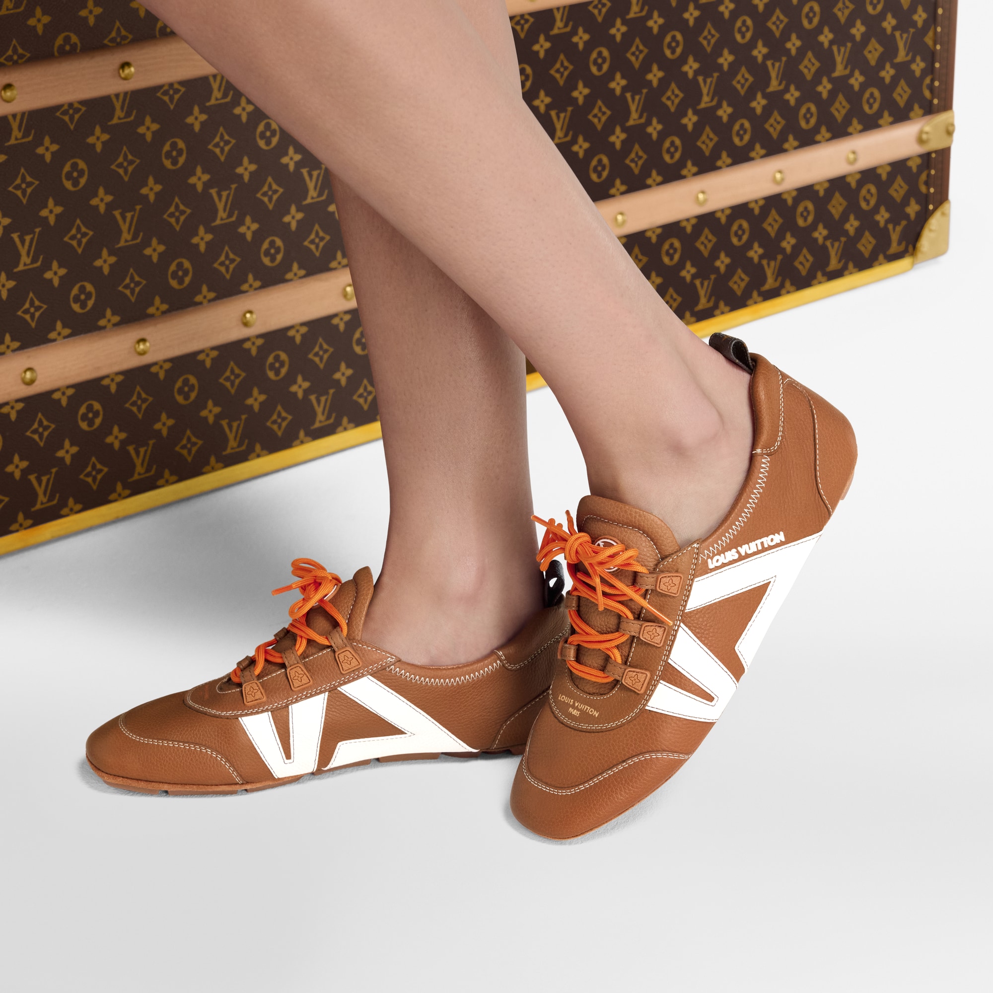 รองเท้ารุ่น LV Sneakerina  in ผู้หญิง