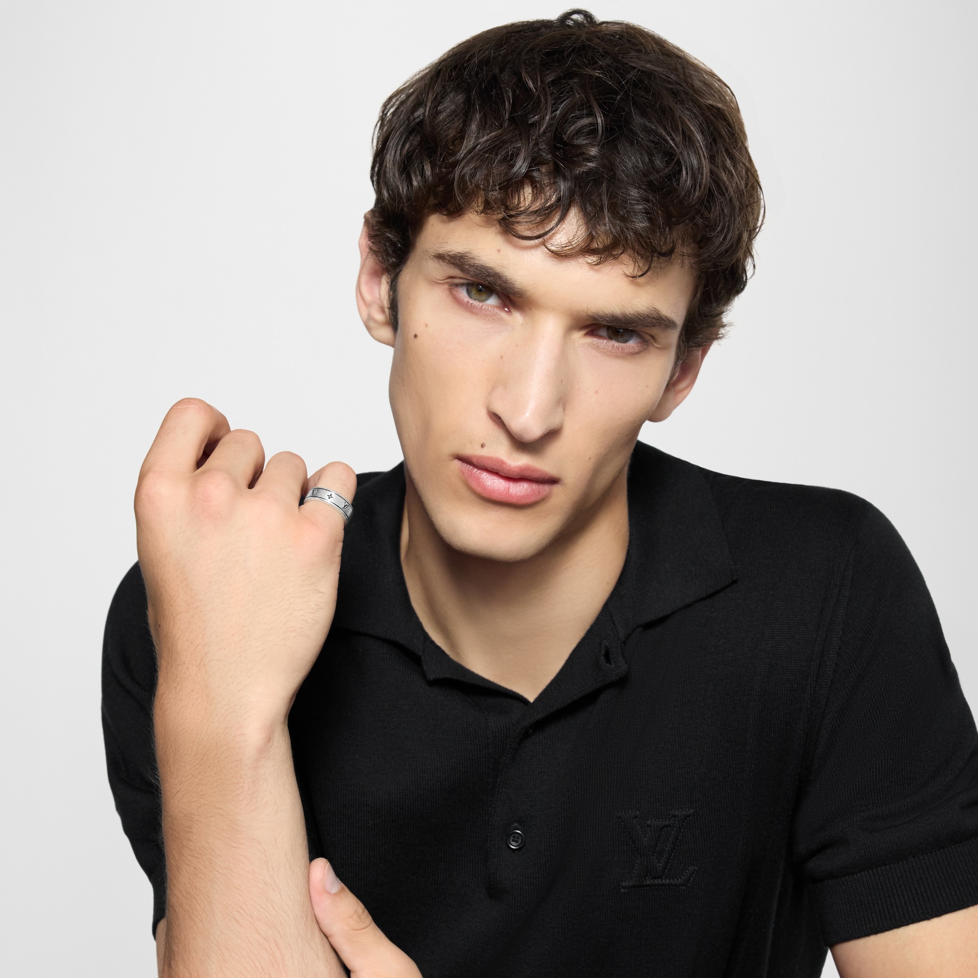 แหวน LV Spike . in ผู้ชาย