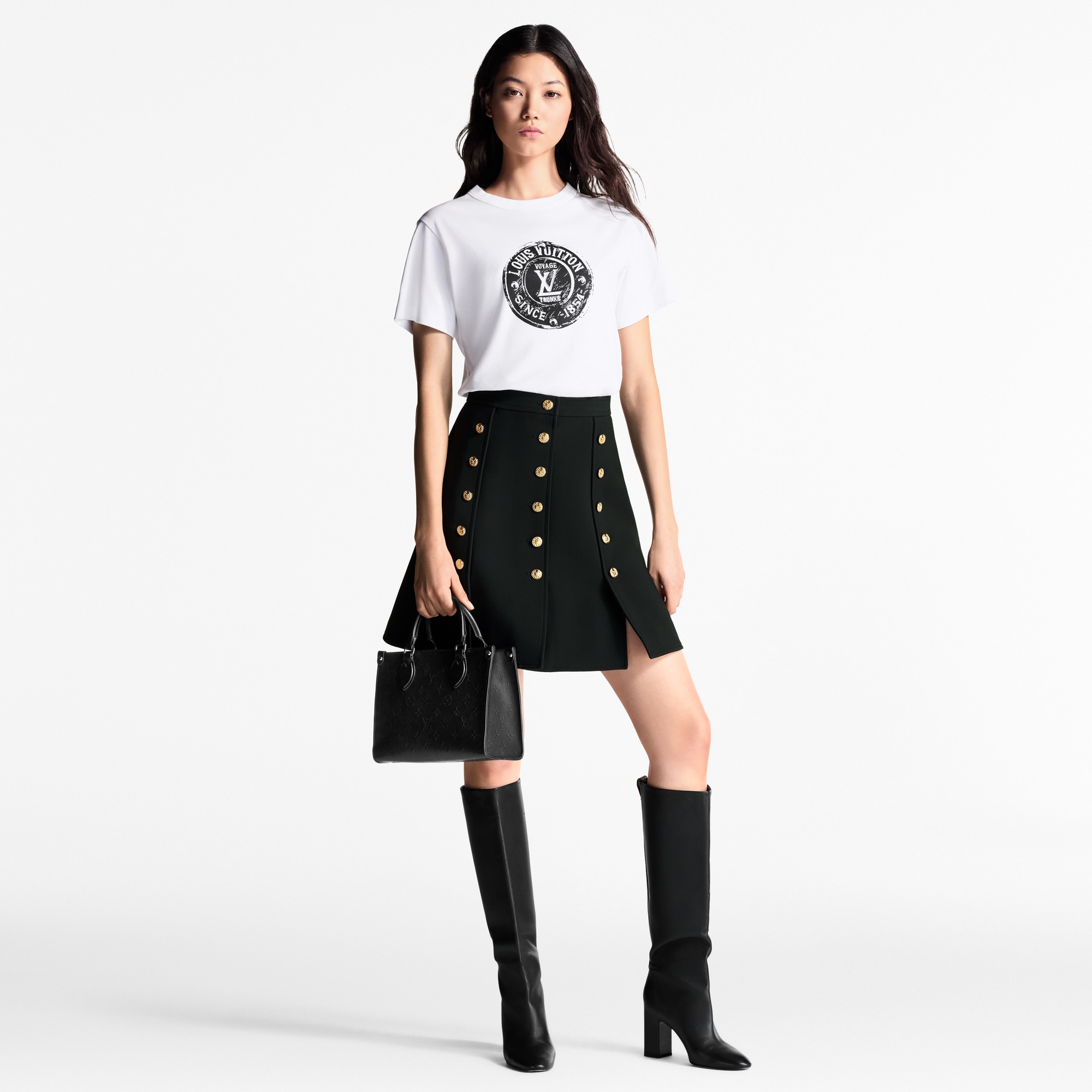 เสื้อยืดลาย LV Stamp  in ผู้หญิง