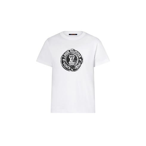 เสื้อยืดลาย LV Stamp in ผู้หญิง's เสื้อผ้า เสื้อสำหรับผู้หญิง collections by Louis Vuitton (การย่อ/ขยายผลิตภัณฑ์)