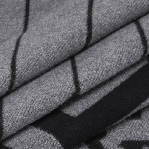 ผ้าห่มรุ่น LV Summit . in ผู้ชาย's แอคเซสเซอรี่ สิ่งทอ collections by Louis Vuitton (การย่อ/ขยายผลิตภัณฑ์)