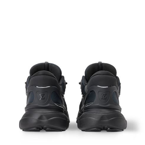 รองเท้าผ้าใบรุ่น LV Summit in ผู้ชาย's รองเท้า รองเท้าผ้าใบสำหรับผู้ชาย collections by Louis Vuitton (การย่อ/ขยายผลิตภัณฑ์)