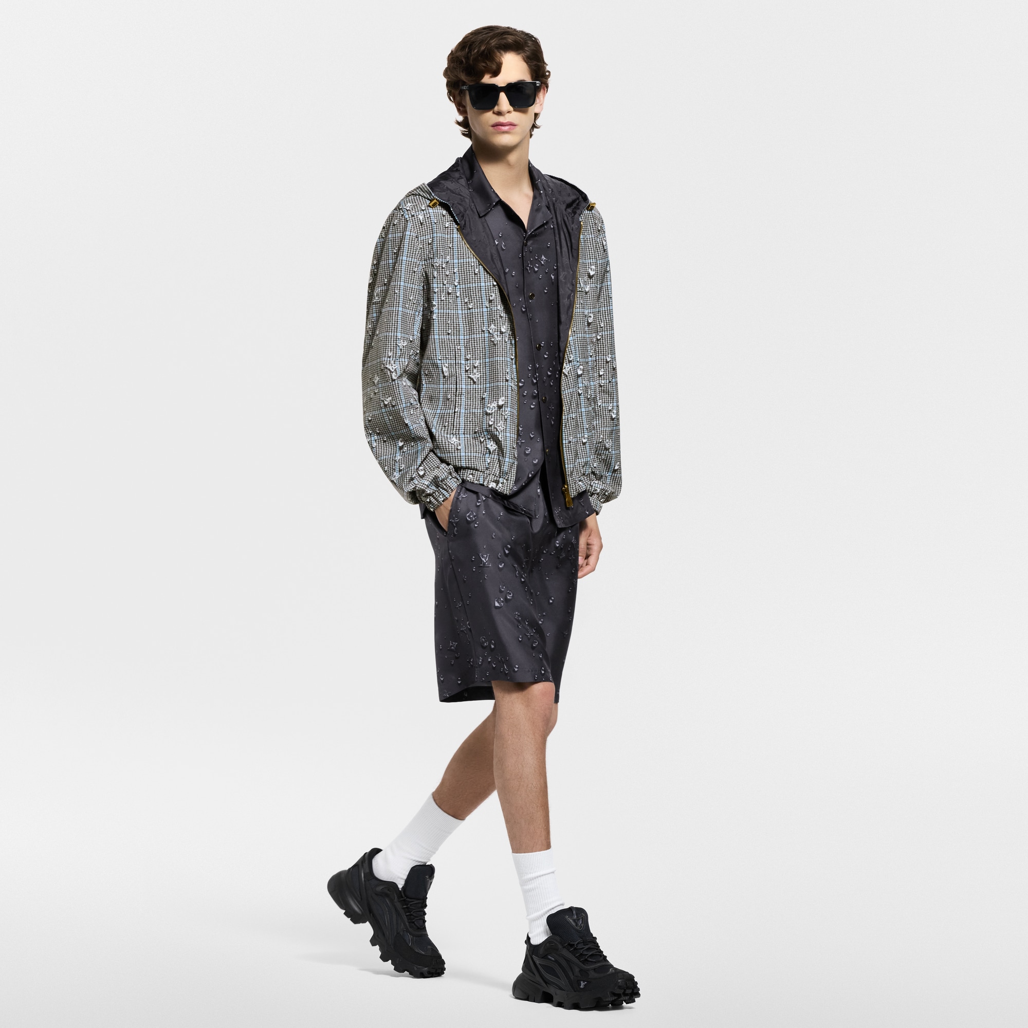 รองเท้าผ้าใบรุ่น LV Summit  in ผู้ชาย