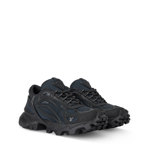 รองเท้าผ้าใบรุ่น LV Summit in ผู้ชาย's รองเท้า รองเท้าผ้าใบสำหรับผู้ชาย collections by Louis Vuitton (การย่อ/ขยายผลิตภัณฑ์)