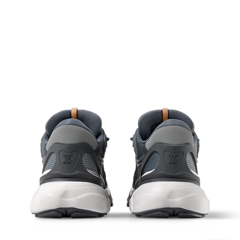 รองเท้าผ้าใบรุ่น LV Summit in ผู้ชาย's รองเท้า รองเท้าผ้าใบสำหรับผู้ชาย collections by Louis Vuitton (การย่อ/ขยายผลิตภัณฑ์)