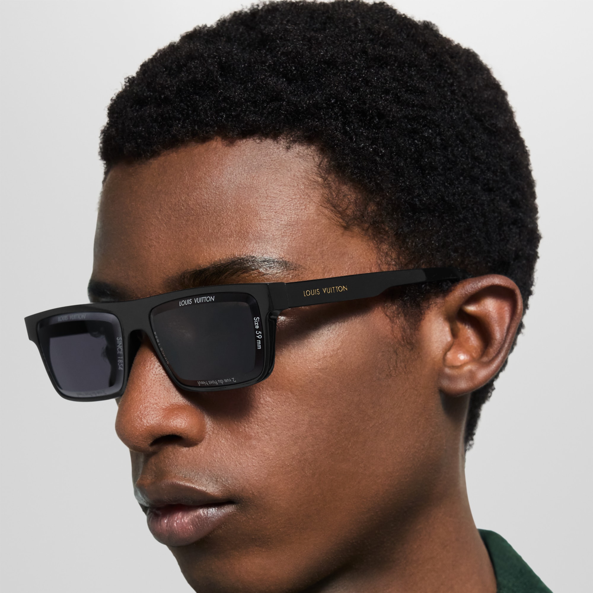 แว่นตากันแดดทรงสี่เหลี่ยมกรอบแคบรุ่น LV Super Vision Daily . in ผู้ชาย