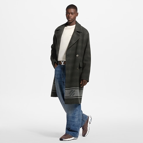รองเท้าผ้าใบรุ่น LV Tatic Knit in ผู้ชาย's รองเท้า รองเท้าผ้าใบสำหรับผู้ชาย collections by Louis Vuitton (การย่อ/ขยายผลิตภัณฑ์)