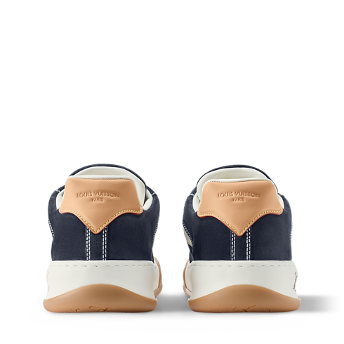 รองเท้าผ้าใบรุ่น LV Tilted in ผู้ชาย's รองเท้า รองเท้าผ้าใบสำหรับผู้ชาย collections by Louis Vuitton (การย่อ/ขยายผลิตภัณฑ์)