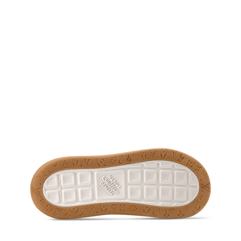 รองเท้าผ้าใบรุ่น LV Tilted in ผู้ชาย's รองเท้า รองเท้าผ้าใบสำหรับผู้ชาย collections by Louis Vuitton (การย่อ/ขยายผลิตภัณฑ์)