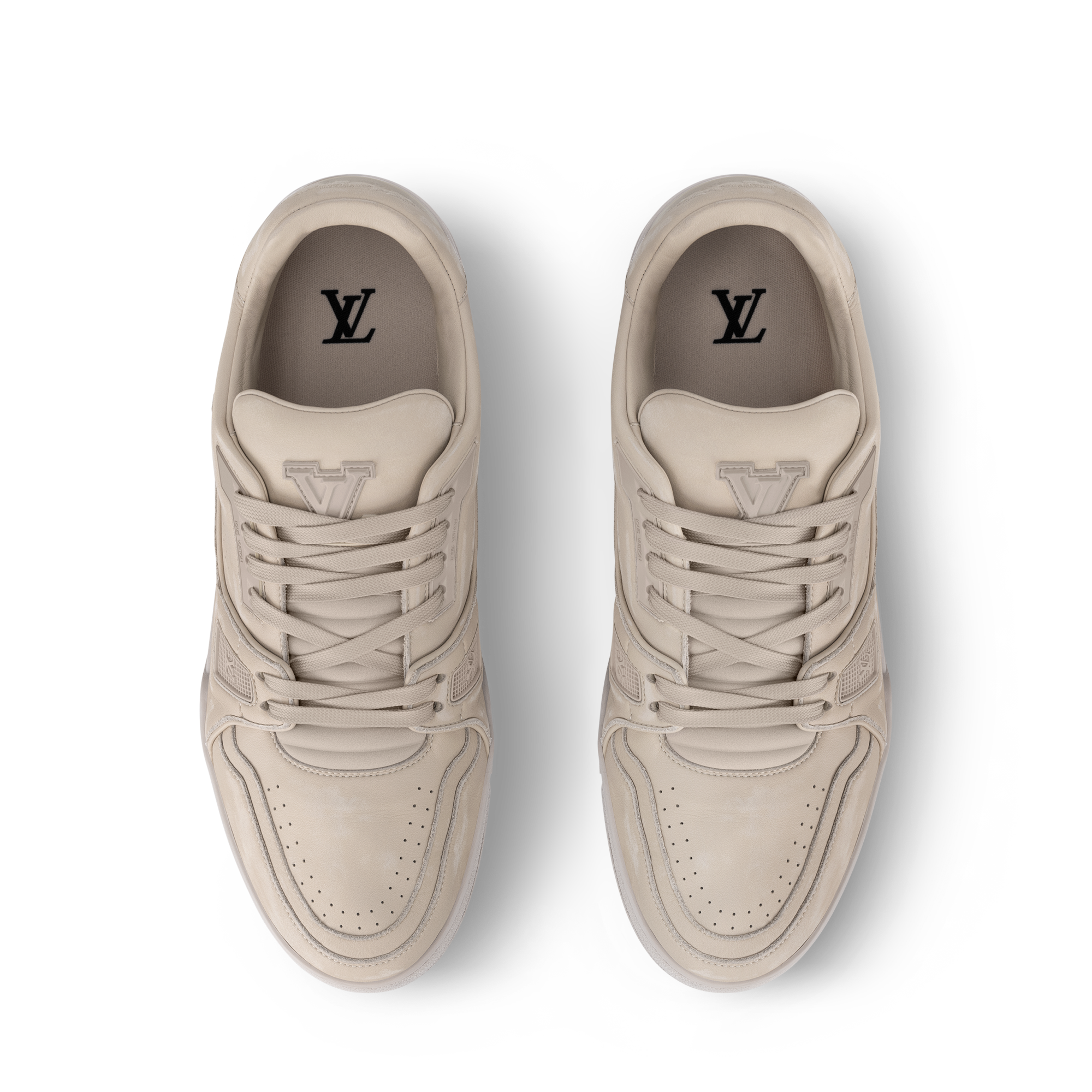 รองเท้าผ้าใบรุ่น LV Trainer Distressed  in ผู้ชาย